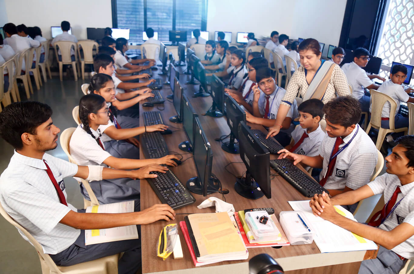 radiant_lab_Computer_surat