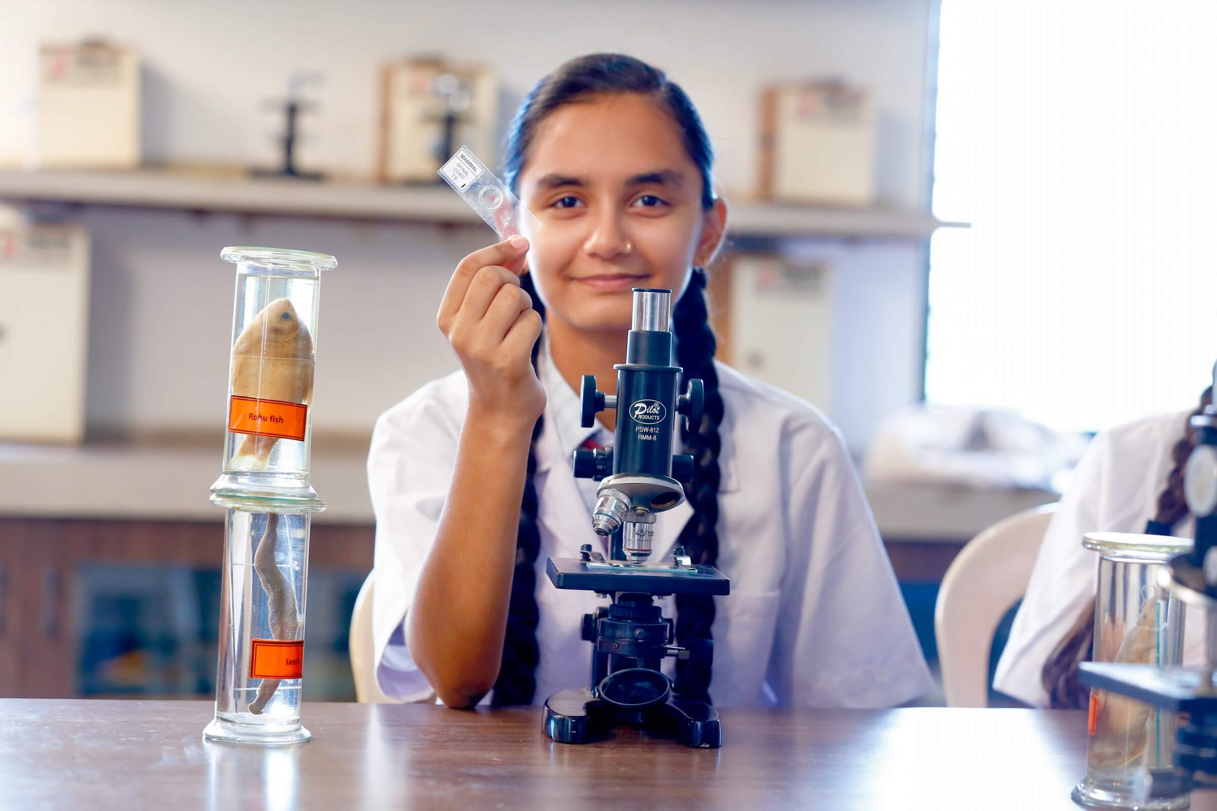 radiant_school_surat_science_labs (2)